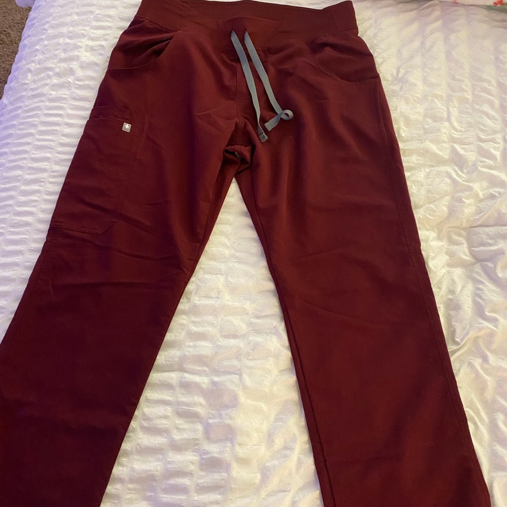 Figs Women's Burgundy Scrub Pants